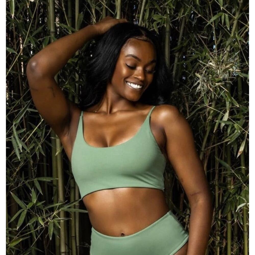 Buffbuny Collection Swim Top Size XXS NWT Green